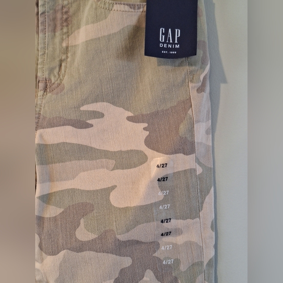 GAP High Rise True Skinny Ankle in Tan Camo - Size 4 - Picture 6 of 7